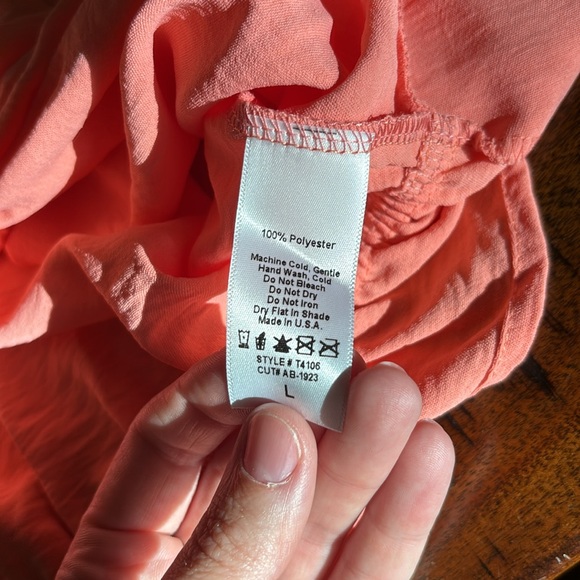 E.C. Peachy Pink Cropped Blouse with Tie Front Design - Picture 4 of 4